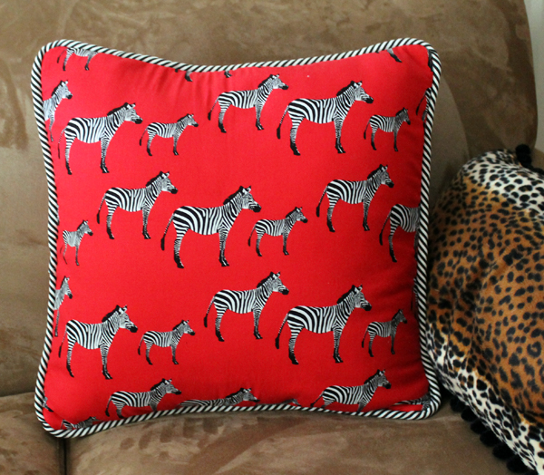 Another cool and funky pillow DIY!