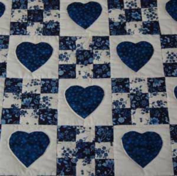 Hearts and 9-patch quilt