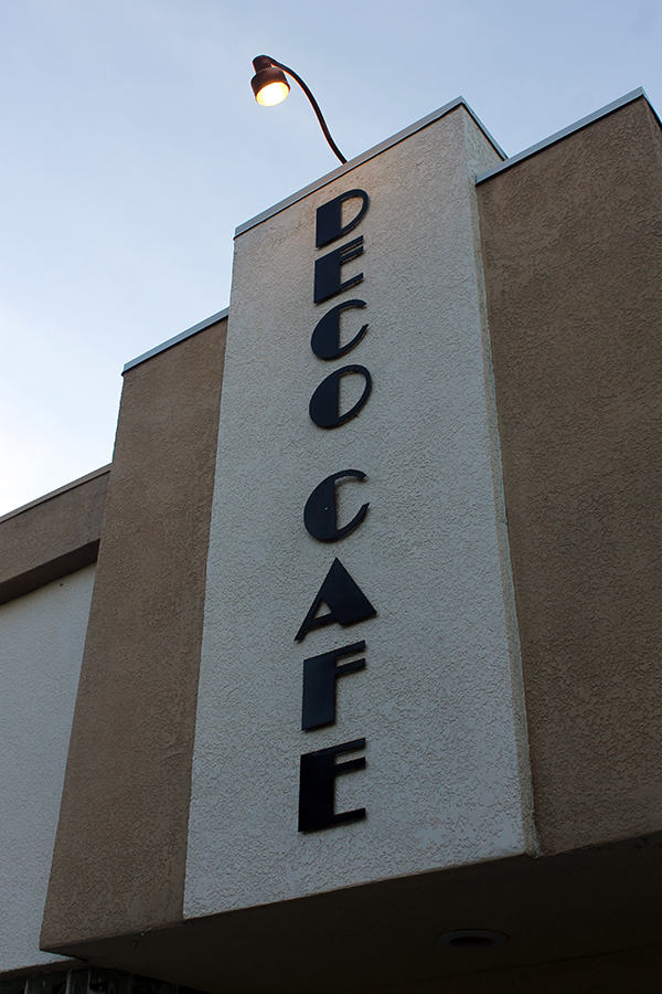 Deco Cafe